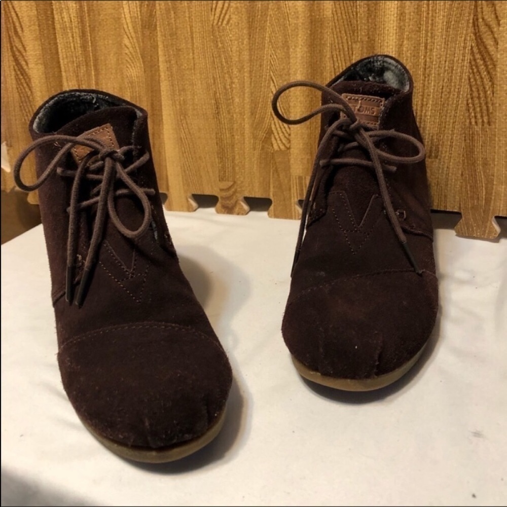 Toms suede lace up booties - Picture 3 of 10